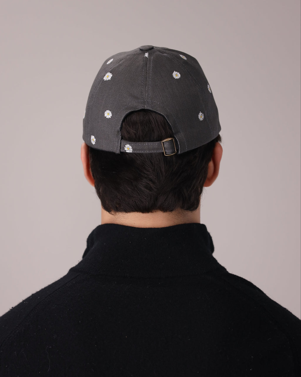 Grey Daisy Cap
